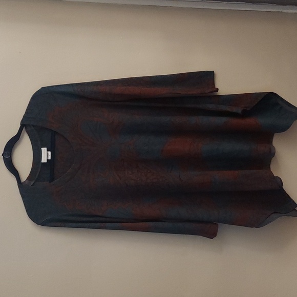 SOFT SURROUNDINGS Floral Renaissance Long Sleeve Asymmetrical Tunic Top - Picture 2 of 12